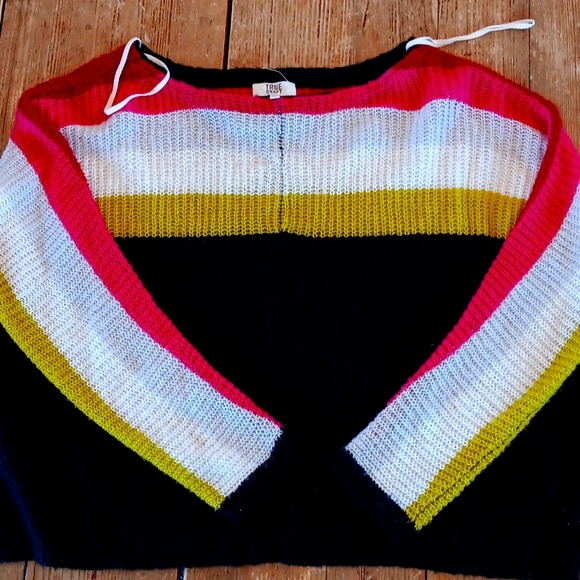 Sweater - Picture 2 of 2